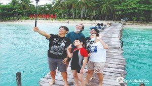 Ibu Syerli & Family Tour Pulau Ketawai