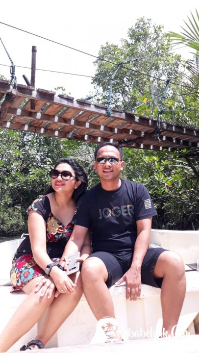 Paket Wisata Bangka - Ibu Mandala Vivi & Suami Tour Bangka