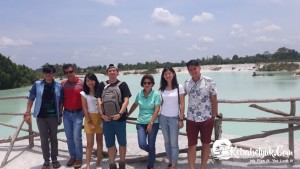 Ibu Djuharni & Keluarga Tour Belitung