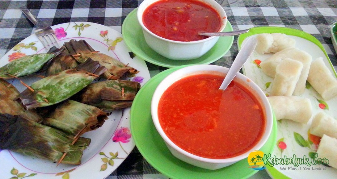 Mengapa Makanan Ini Dinamakan Otak-otak?